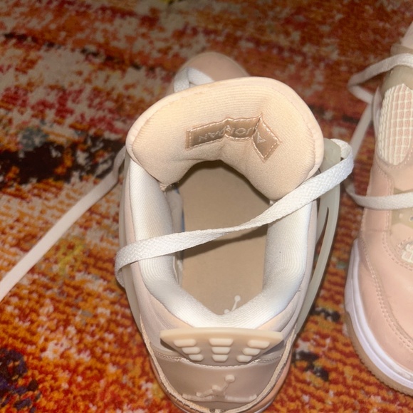 Jordan 4 Retro Shimmer - Picture 3 of 4